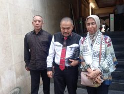 Dampingi Klien, Kamaruddin Simanjuntak Kunjungi Polda Metro Jaya