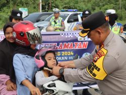 AKBP Budi Jadi Inspektur Upacara Gelar Pasukan Operasi Keselamatan LK 2024 Tingkat Polres Rohul