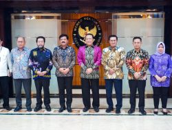 Bertemu Menkopolhukam, Pimpinan MPR RI Dorong Gunakan Dalil Keselamatan Rakyat Hukum Tertinggi Untuk Membasmi OPM di Papua