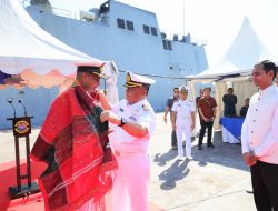 Danlantamal I Sambut Kedatangan Kapal Perang India INS Saryu P54 di Dermaga Pelindo 104 Belawan