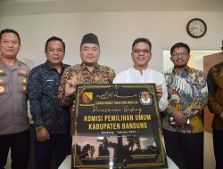 Dengan Berdirinya Gedung Baru KPU di Kabupaten Bandung, Harapan Kedepannya, KPU Semakin di Percaya,Semakin Solid dan Tanpa Di intervensi Pihak Lain”