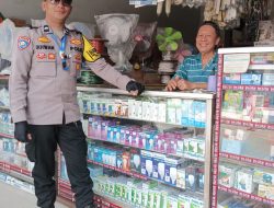 Patroli Dialogis Bhabinkamtibmas Johar Baru Berikan Imbauan Kepada Pedagang Toko Elektronik