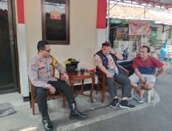 Bhabinkamtibmas Kelurahan Kampung Rawa Sambang Dialogis Ke Pos RW 07