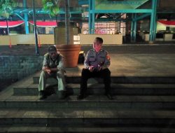 Patroli 1053 Polsek Metro Tanah Abang Patroli Malam Hari Dan Berikan Imbauan Kepada Pengunjung Plaza Senayan