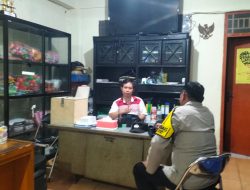 Bhabinkamtibmas Johar Baru Patroli Dialogis dan Sambang Ke Pos RW 10