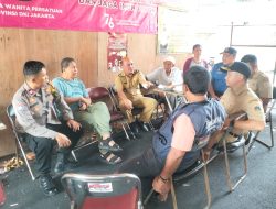 Aiptu Suhartono Sambangi Ketua RW 06 Sampaikan Imbauan Kamtibmas