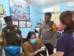 Bhabinkamtibmas Kelurahan Kemayoran  Menghadiri Kegiatan Pencanangan Pekan Imunisasi Nasional (PIN) Polio 2024