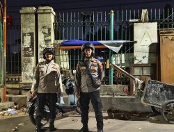 Patroli Kerawanan Pagi Hari Anggota Patroli Strong Points Antisipasi Gangguan Kamtibmas Di Sepanjang Jalan Kramat Pulo Gundul Tanah Tinggi