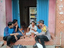 Patroli Dialogis Sore Hari Bhabinkamtibmas Kelurahan Kampung Rawa Berikan Imbau Kepada Warga