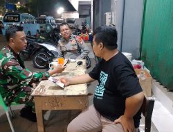 Patroli Dini Hari Polsek Metro Tanah Abang Gabung Babinsa Dan Sambangi FKDM Berikan Imbauan Kamtibmas