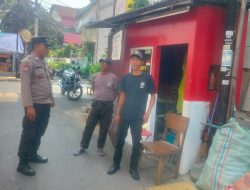 Patroli Wilayah Bhabinkamtibmas Kelurahan Johar Baru Sambang Pos Keamanan Lingkungan RW 01
