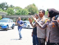 Ikut Serta Amankan Pendaftaran Bacalon Bupati Kabupaten Bekasi, Wakapolres Metro Bekasi: Mari Beersama Jaga Kondusifitas Selama Proses Pilkada