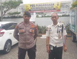 Aipda Heryn Melaksanakan Pengamanan Mantap Praja Jaya Kantor Bawaslu Kota Jakarta