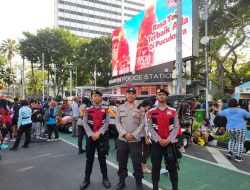 Anggota Polsubsektor Thamrin Monitoring Giat CFD di Bundaran HI Menteng Jakpus