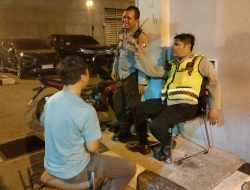 Patroli Dini Hari 1051 Samapta Polsek Metro Tanah Abang Sambangi Kantor Bawaslu Kota Administrasi Jakarta Pusat