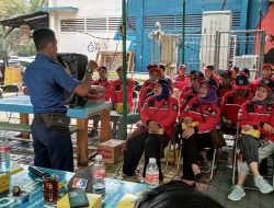 Bhabinkamtibmas Kelurahan Kebon Kosong Melakukan Perbantuan Pengamanan Simulasi Kebakaran