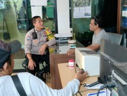 Bhabinkamtibmas Kelurahan Kebon Kosong Melaksanakan Kegiatan Sambang dan Patroli Dialogis