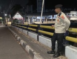 Patroli Aipda Herlyn Menjelang Pagi Rawan Tawuran Antar Warga Perbatasan Jembatan Kali Pasir