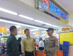 Deteksi Dini Gangguan Kamtibmas, Aipda Zaenal Sambangi Swalayan di Roxy