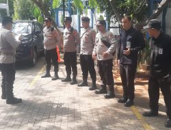 IPDA FAISAL ALI AKBAR Kapolsubsektor Taman Suropati Pimpin Apel Pasukan Antisipasi Unras di Kantor DPP Demokrat Menteng, Jakarta Pusat