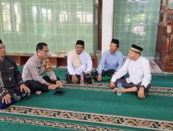 Bhabinkamtibmas Silahturahmi Dengan Pengurus Masjid Al Furqon