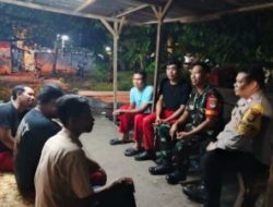 Dekatkan Diri Lewat Ngopi Kamtibmas, Polsek Pulogadung Sampaikan Pesan Kamtibmas