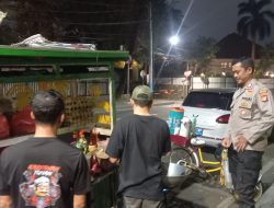 Imbauan Kamtibmas Patko 1042 Kepada Pedagang Nasi Goreng Sekitar Bunderan Taman Suropati