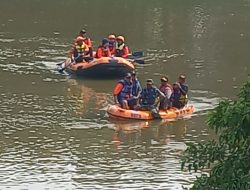 Usai Penemuan Tujuh Mayat, Tim Gabungan Kembali Sisir Kali Bekasi
