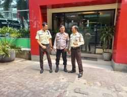 Kapolsubsektor Kayu Awet Berikan Imbauan Kamtibmas Menjelang Pilkada Ke Security BKPK (Badan Kebijakan Pembangunan Kesehatan)