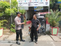 Bhabinkamtibmas Kelurahan Kampung Rawa Melaksanakan Sambang Dialogis Interaksi dan Komunikasi Sosial Dengan Ketua RW 02