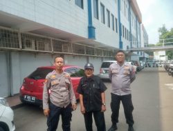 Samapta Polsek Senen Rutin Amankan Giat Ibadah Minggu Umat Nasrani