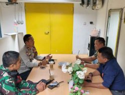 Patroli Dialogis Bhabinkamtibmas Bersama Babinsa Karet Tengsin Sambangi Gedung Wisma BNI