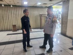 Bhabinkamtibmas Kebon Kacang Patroli Dialogis Dan Sambangi Satpam Blok C Pasar Tanah Abang