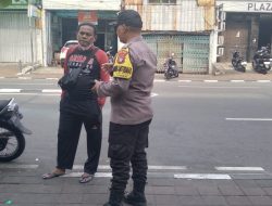 Sampaikan Pesan Kamtibmas, Bhabinkamtibmas Duri Pulo Sambang Wilayah