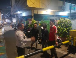 Patroli Malam Hari, Babinkamtibmas Ajak Pemuda Aktif Jaga Kamtibmas