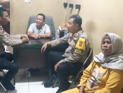 Memasuki Tahapan Pilkada Kapolsubsektor dan Bhabinkamtibmas Tanah Tinggi Sambang Dialogis Sampaikan Pesan Kamtibmas di Pos RW 09