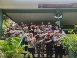 Polsek Metro Menteng Dan Jajarannya Berikan Ucapan HUT TNI Ke-79 ke Markas Koramil Menteng 01/Mt