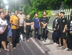 Patroli Wilayah Dini Hari Bhabinkamtibmas Kelurahan Johar Baru Sambang dan Imbauan kepada Warga Anak-anak Remaja