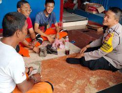 Bhabinkamtibmas Kelurahan Kebon Kosong Melaksanakan Kegiatan Sambang dan Patroli Dialogis