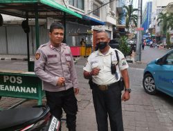Patroli Dialogis Unit Sabhara Patko 1021 Polsek Sawah Besar di Area Pertokoan Pasar Baru