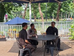 Bhabinkamtibmas Kelurahan Kebon Kosong Melaksanakan Kegiatan Sambang Dan Patroli Dialogis