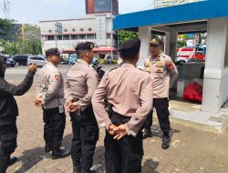 Kanit Sabhara Polsek Sawah Besar Pimpin Apel Pengamanan Aksi Unras di TL Harmoni