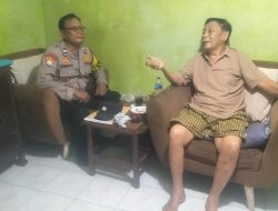 Memasuki Tahapan Pilkada Bhabinkamtibmas Kelurahan Johar Baru Sambang Ke Kediaman Ketua RW