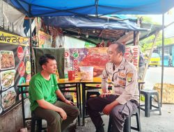 Unit Sabhara Polsek Sawah Besar Sambang Di Area Para Pedagang