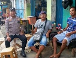 Sambang Pedagang Makanan Burung Bhabinkamtibmas Kelurahan Galur Berikan Imbauan Kamtibmas