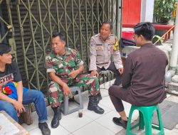 Tingkatkan Sinergitas Jelang Pilkada, Bhabinkamtibmas Dan Babinsa Sambangi Warga Pasar Baru