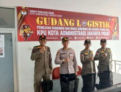 Polsek Johar Baru Pengamanan Posko Logistik Pilkada Tahun 2024 Kantor Kecamatan Johar Baru