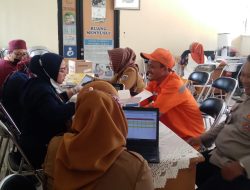 Bhabinkamtibmas Duri Pulo Monitoring Pelaksanaan Pemeriksaan Skrining PTM-TB Gratis untuk warga Duripulo