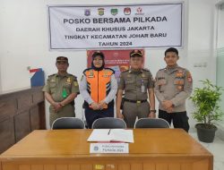 Pengamanan Gudang Logistik Pilkada Pagi Hari, Kanit Intelkam Bersama Anggota Samapta Satpol. PP. Dan Dishub