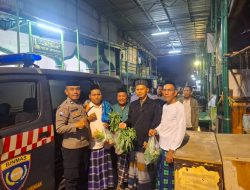 “Panen Subuh” Inovasi Polsek Metro Penjaringan Dorong Masyarkat Sholat Subuh Berjamaah